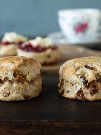 British scones with apple and dates