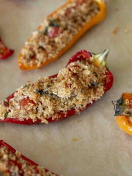 Browned breadcrumbs in a baked pepper