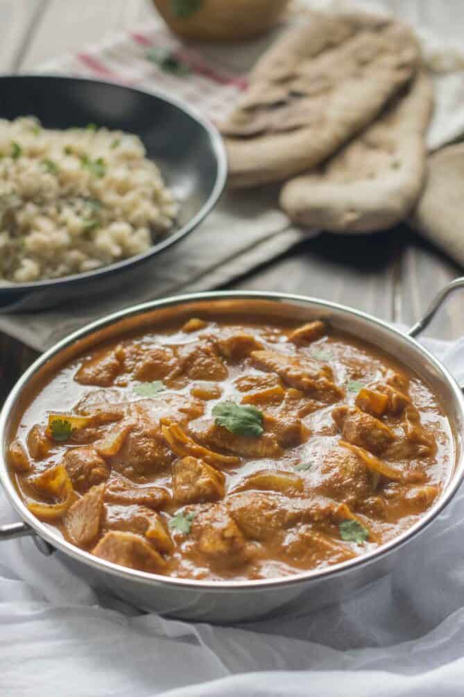 Tender chicken breast pieces in an Indian curry