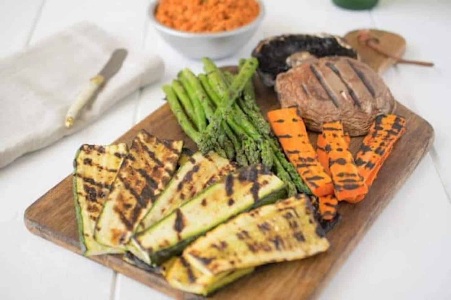 A colorful vegetable platter