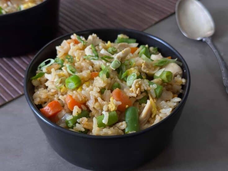 Green beans, carrots and peas in rice