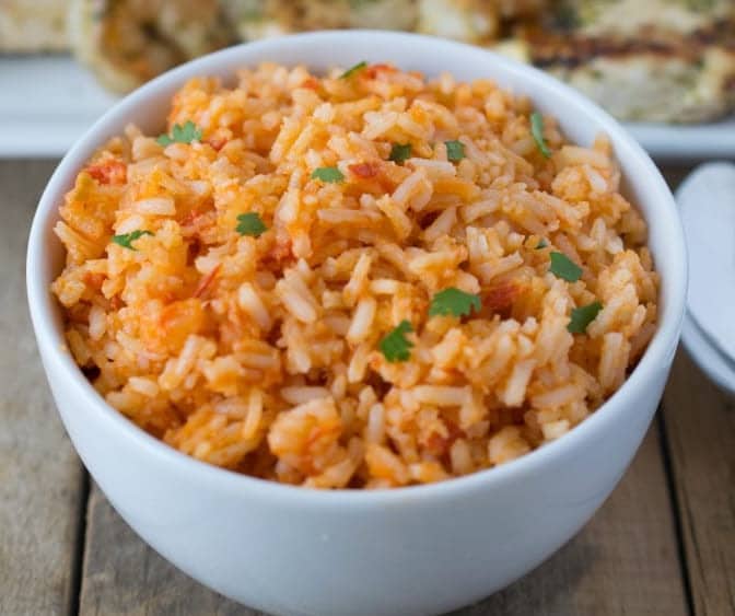 I love easy weeknight dinners  that can be transformed into delicious leftover lunches. Mexican rice is not only a delicious side dish that is made in the traditional way, but makes great leftovers for lunches all week.